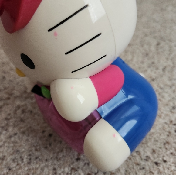 Hello Kitty digital clock - Picture 4 of 11
